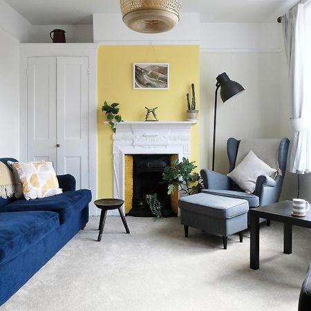 Fantastic 2 Bedroom Victorian Flat In ルーズ エクステリア 写真